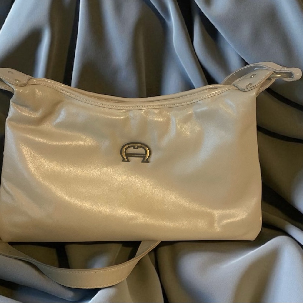 Etienne Aigner shoulder bag EUC